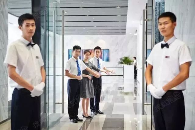 對標(biāo)國際一線，這家房企重新定義鄭州寫字樓物業(yè)管理標(biāo)準(zhǔn)